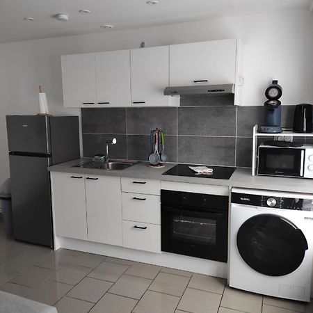 Cosy Plain-Pied Appartement Sin-le-Noble Buitenkant foto
